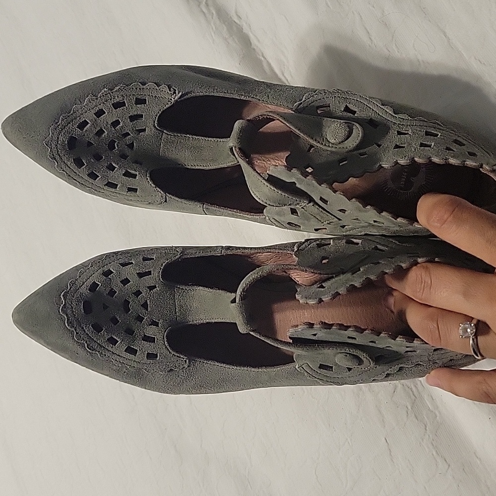 Anthropologie suede t-strap pumps size 10M
